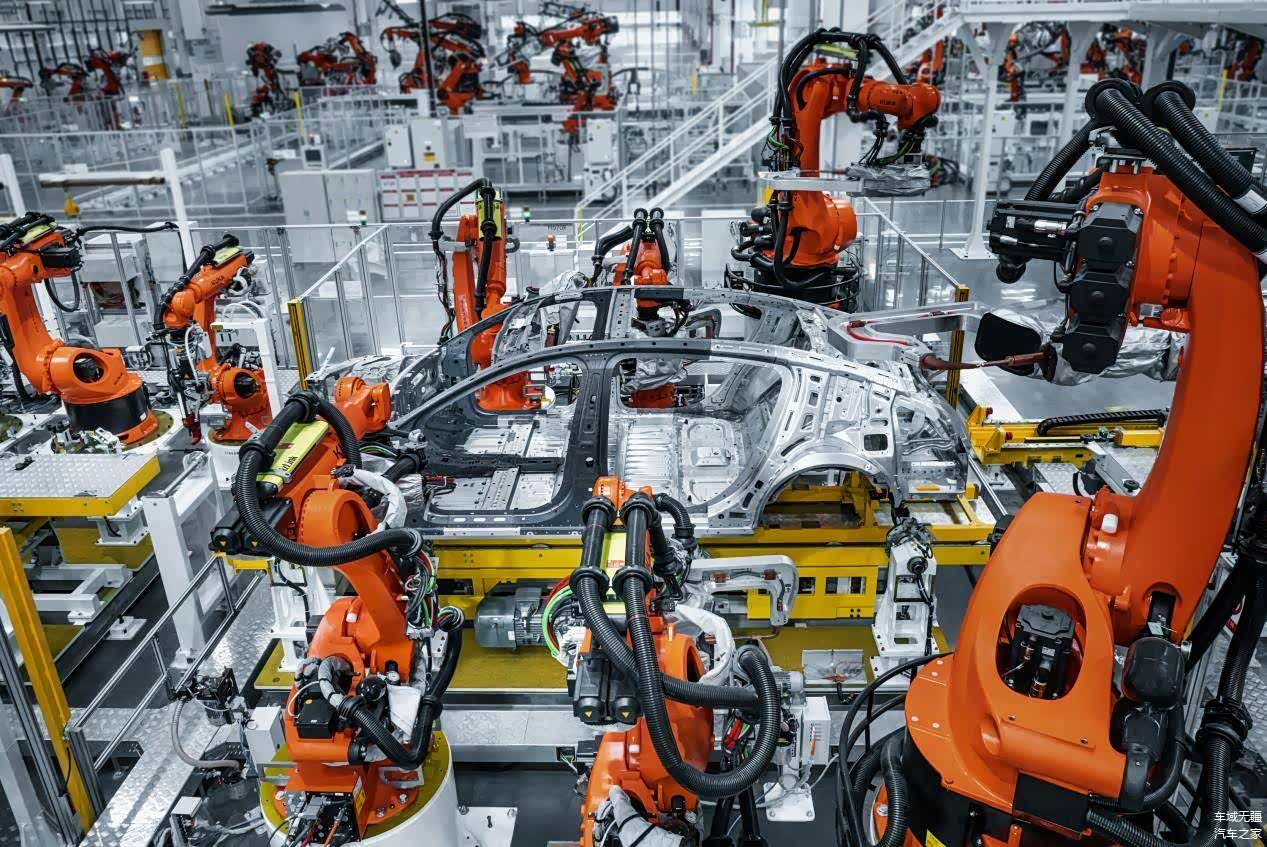 上市48小時大定破2000，尊界S800的科技底氣何在？